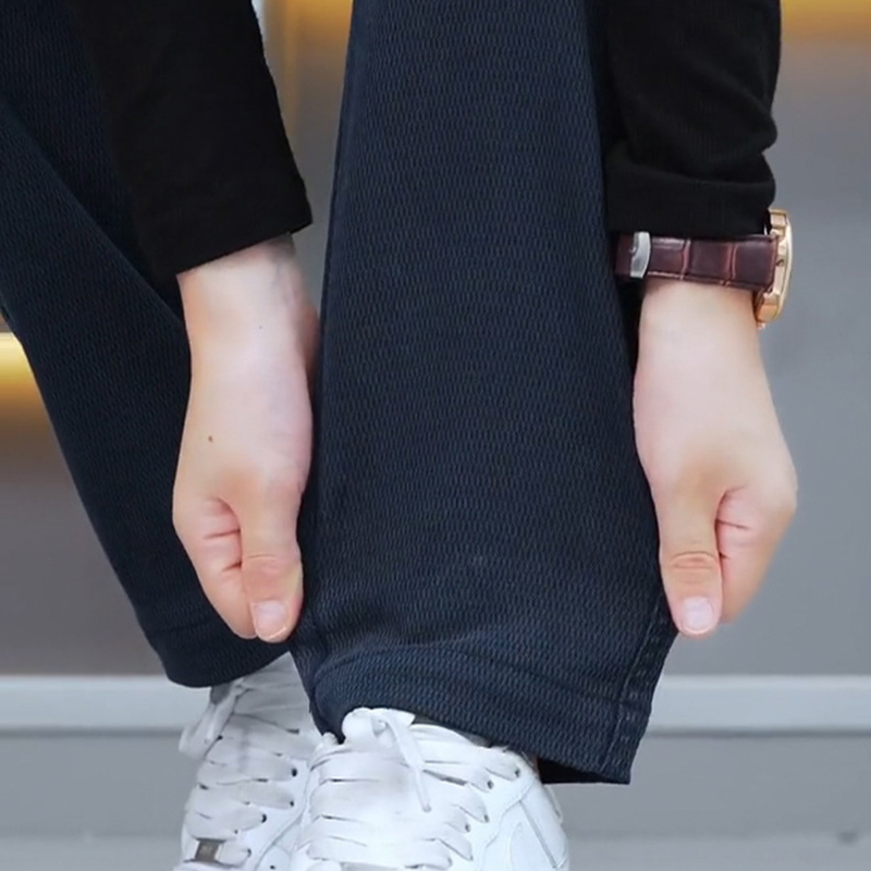 Pantalón Ajustable Vitoria en Algodón y Elastano (¡Se adapta a tu cuerpo con estilo!)